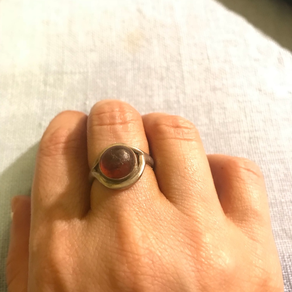 Red stone ring - Picture 2 of 2